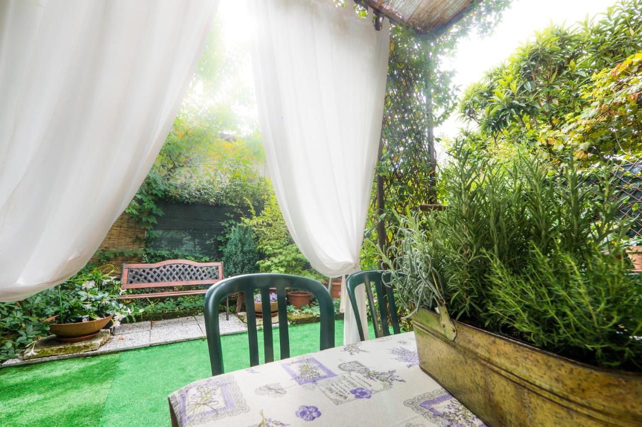 Garden Sweet House Desenzano Daire Desenzano del Garda Dış mekan fotoğraf