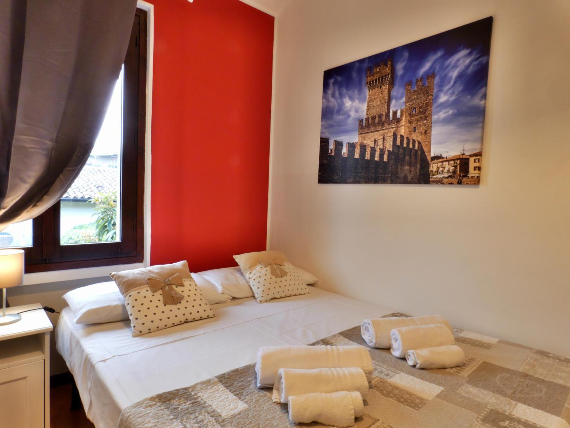 Garden Sweet House Desenzano Daire Desenzano del Garda Dış mekan fotoğraf