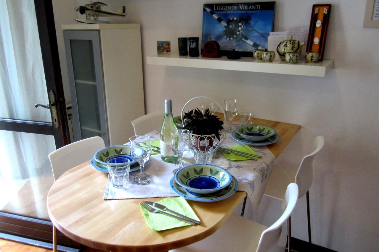 Garden Sweet House Desenzano Daire Desenzano del Garda Dış mekan fotoğraf