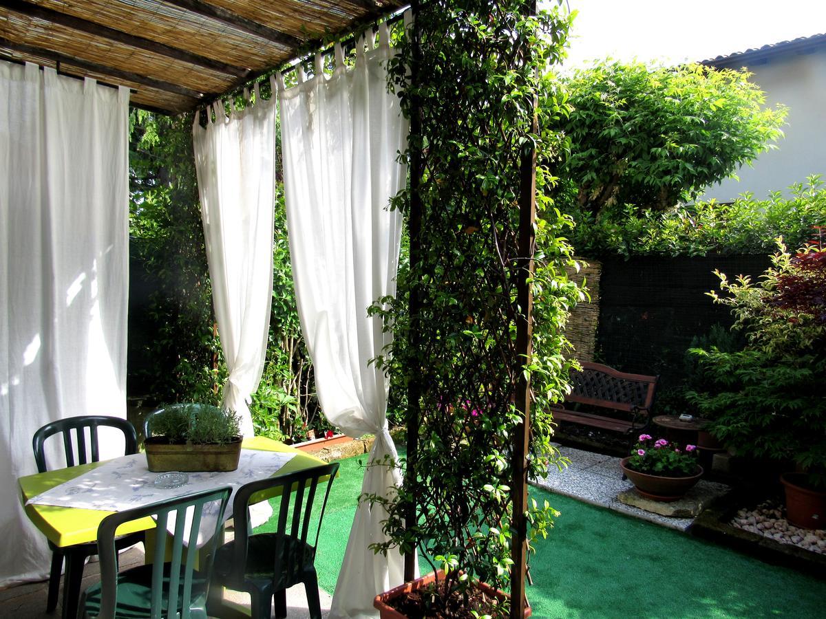 Garden Sweet House Desenzano Daire Desenzano del Garda Dış mekan fotoğraf