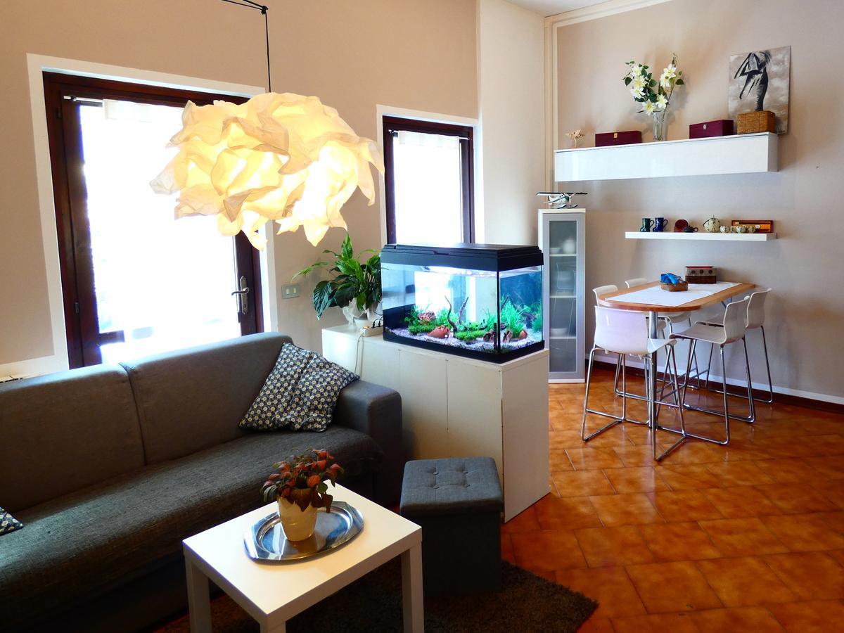 Garden Sweet House Desenzano Daire Desenzano del Garda Dış mekan fotoğraf